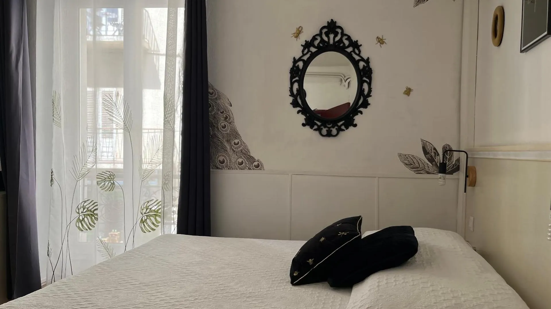 Hotel Le Flore Fréjus 2*,  Francja